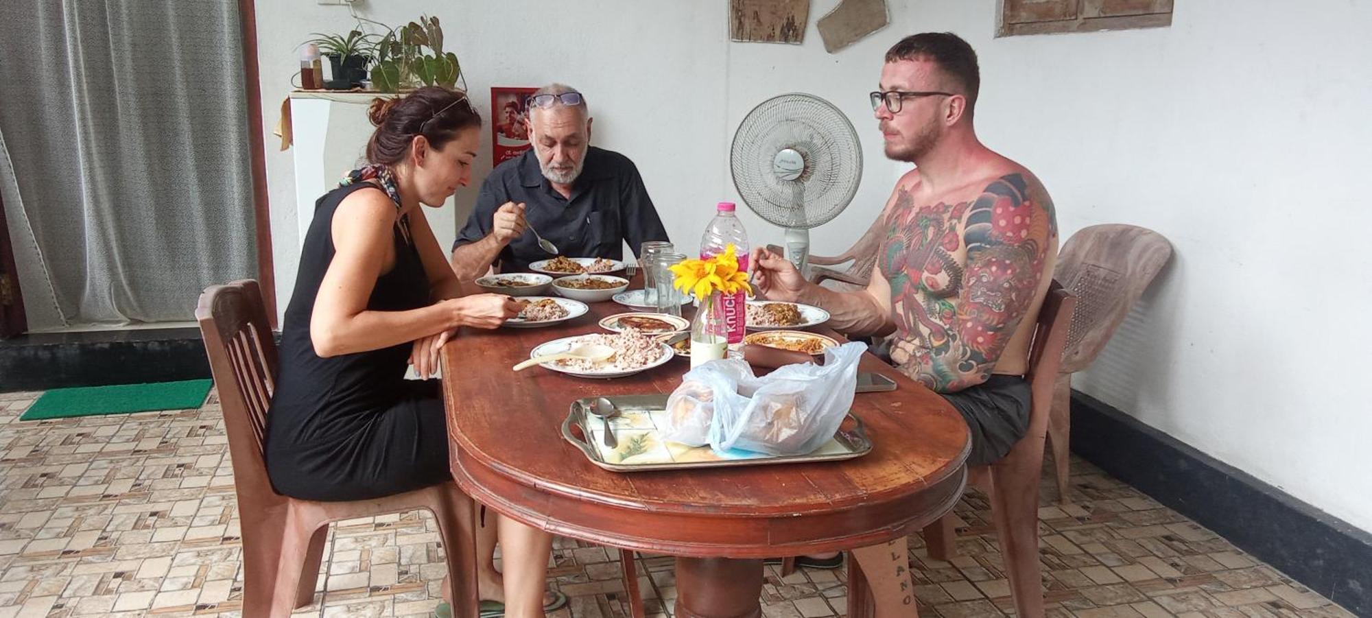Sanithu Homestay And Villa Гале Екстериор снимка